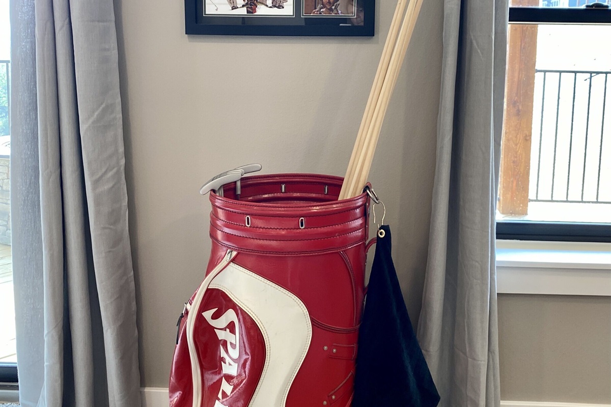 Fun Caddyshack theme 