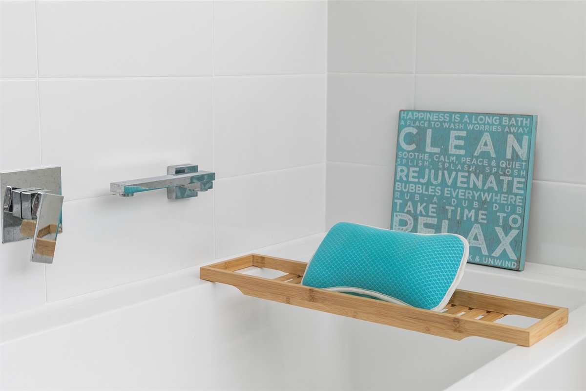 Give the younger ones a soothing bath after a long day at the beach.