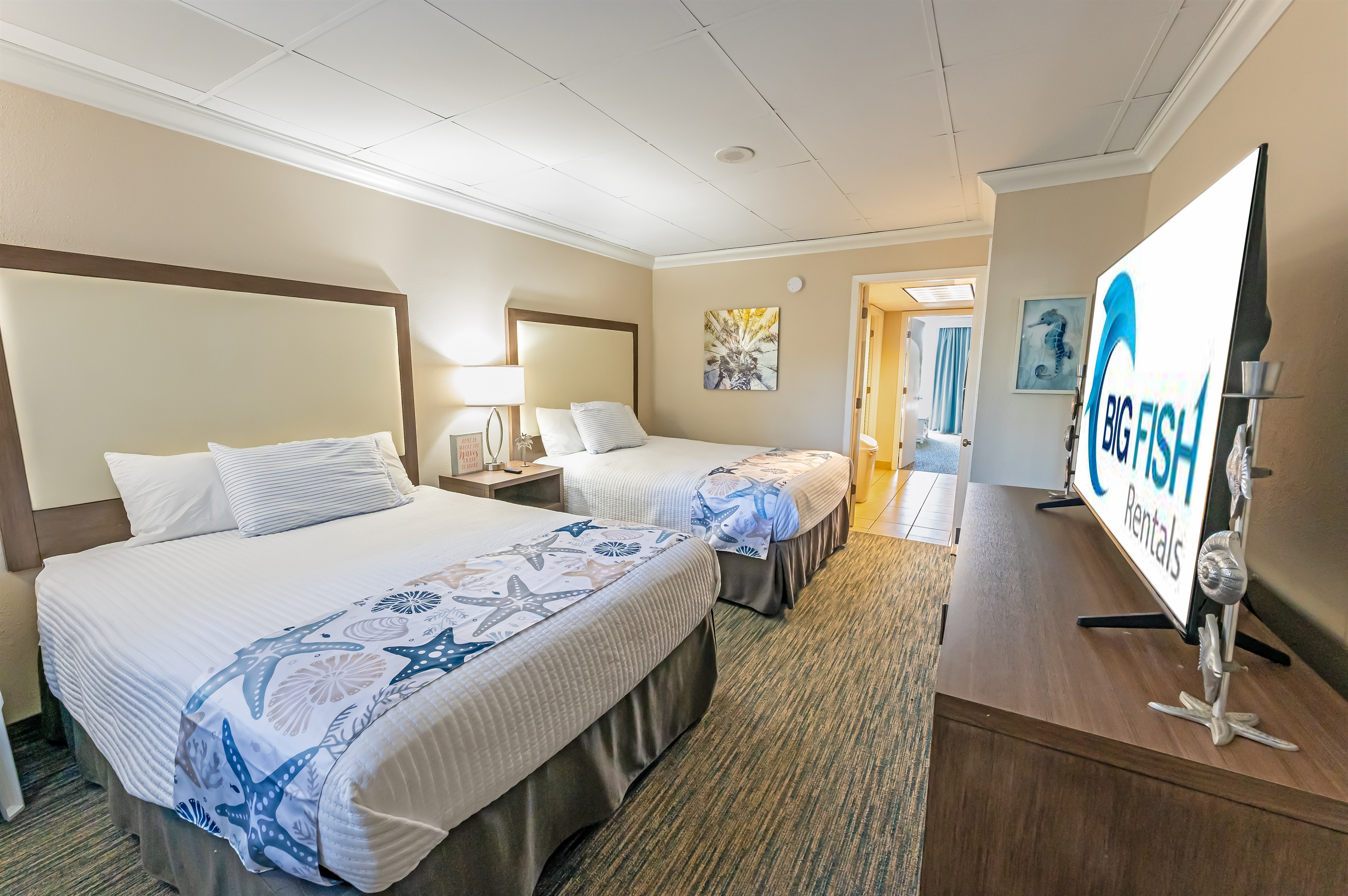 1BR New Oceanfront with Heated Pools, Coral Beach! 4