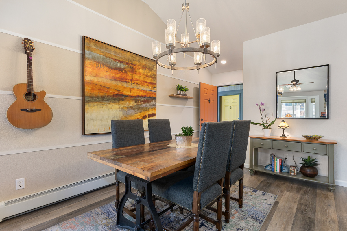 Dining Area | Dining Table for 4