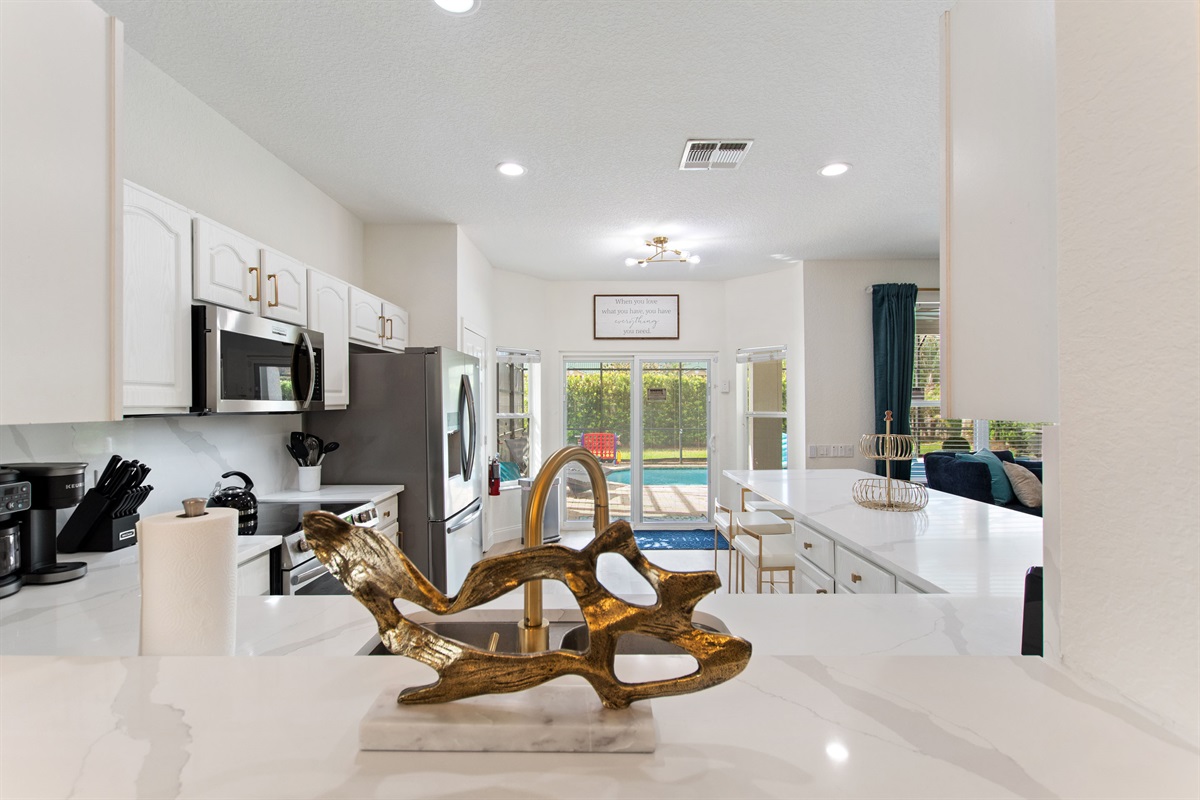 Perfect kitchen- feel right at home with everything you need.