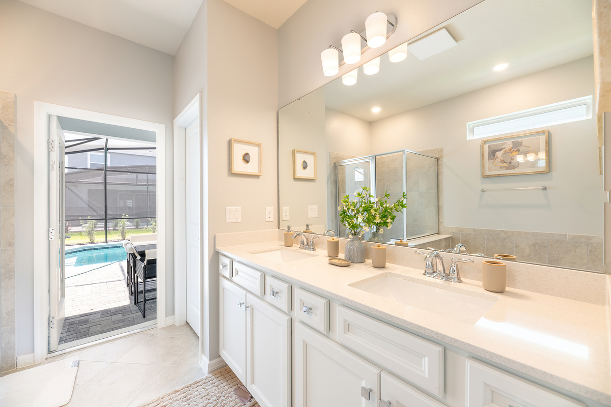 Master Bath 1