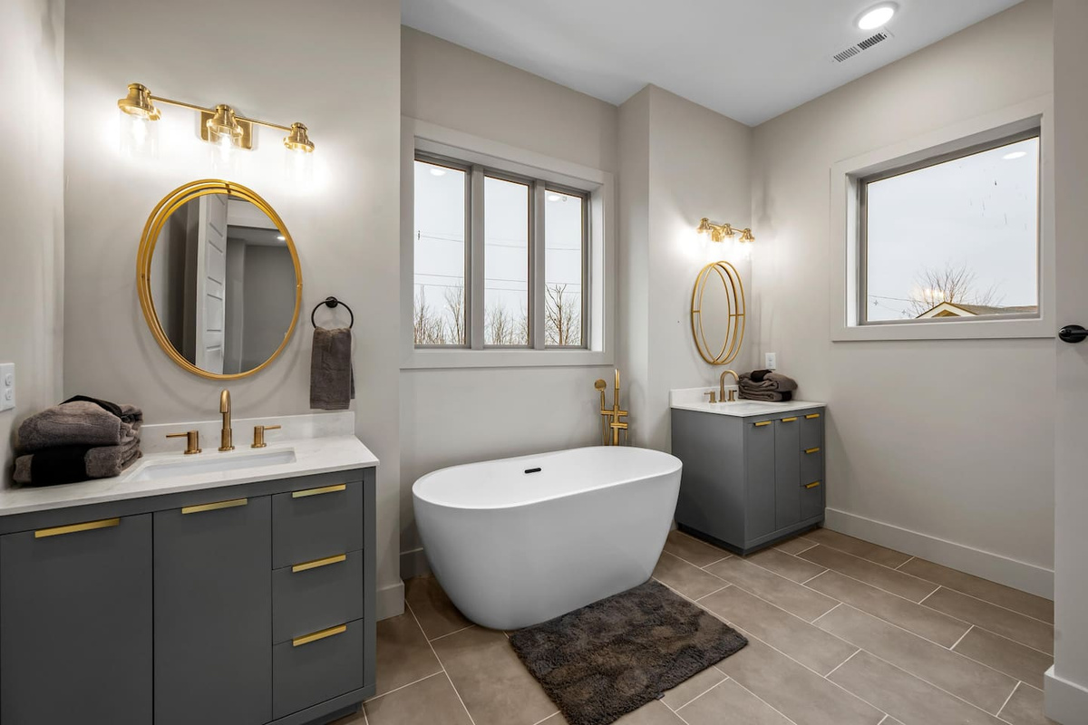 Upper Level - Bedroom 1-Bathroom