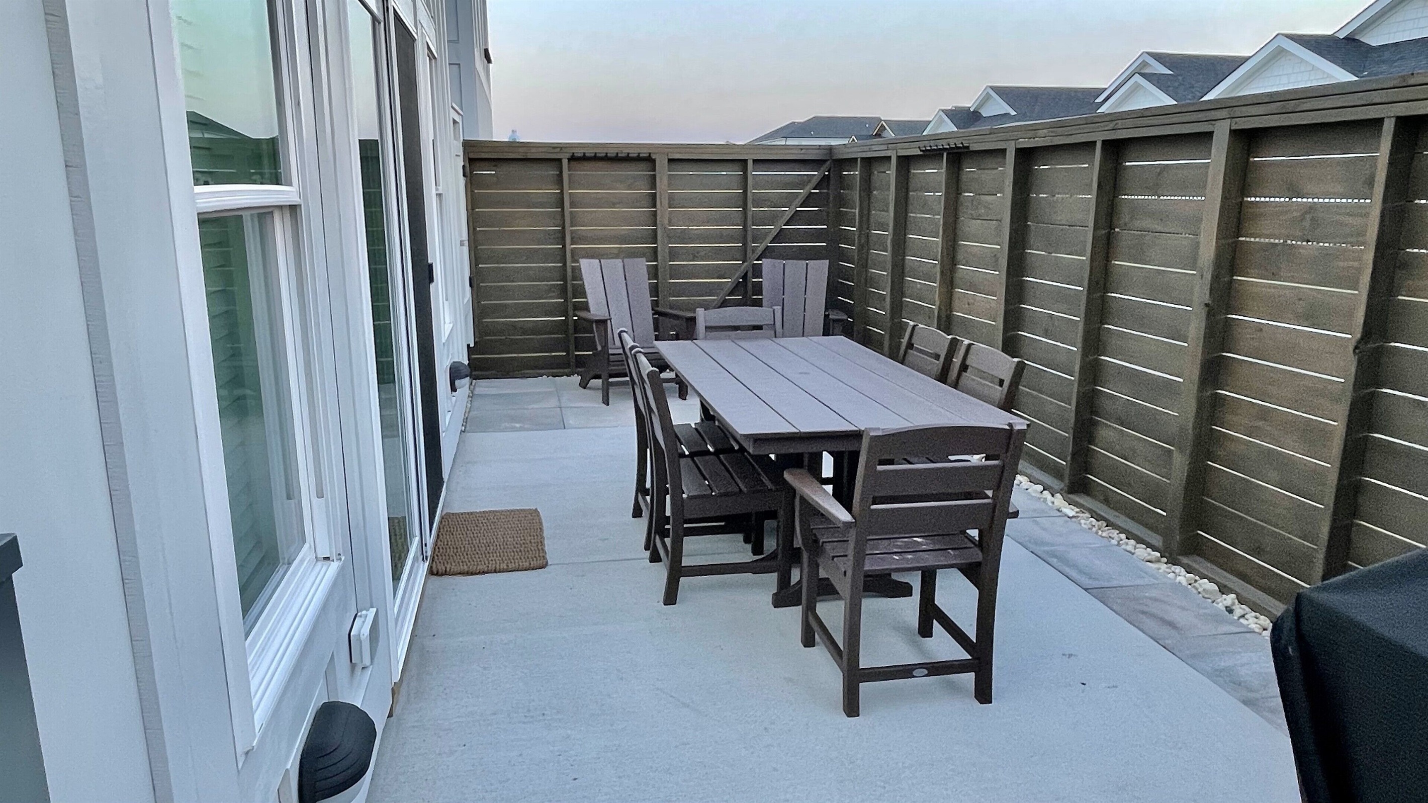 Outdoor dining