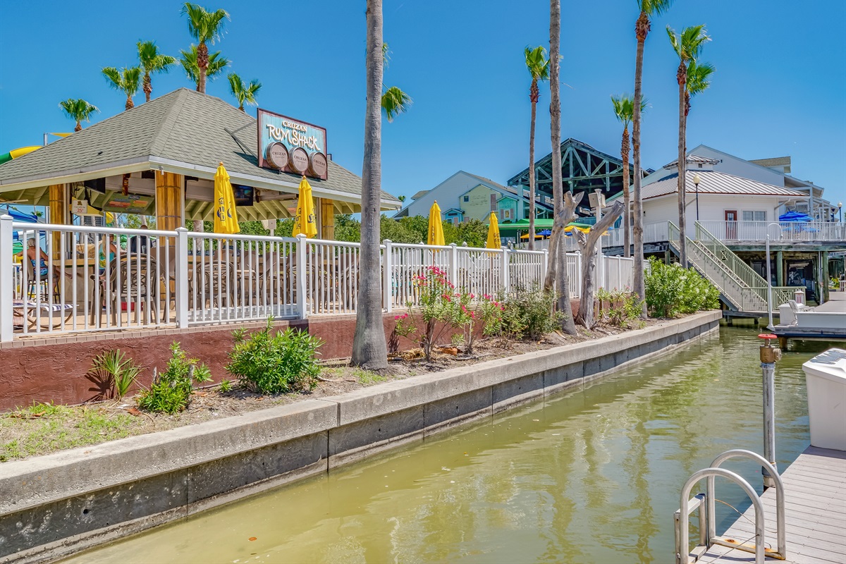 Onsite Water Park, 4 free daily passes!