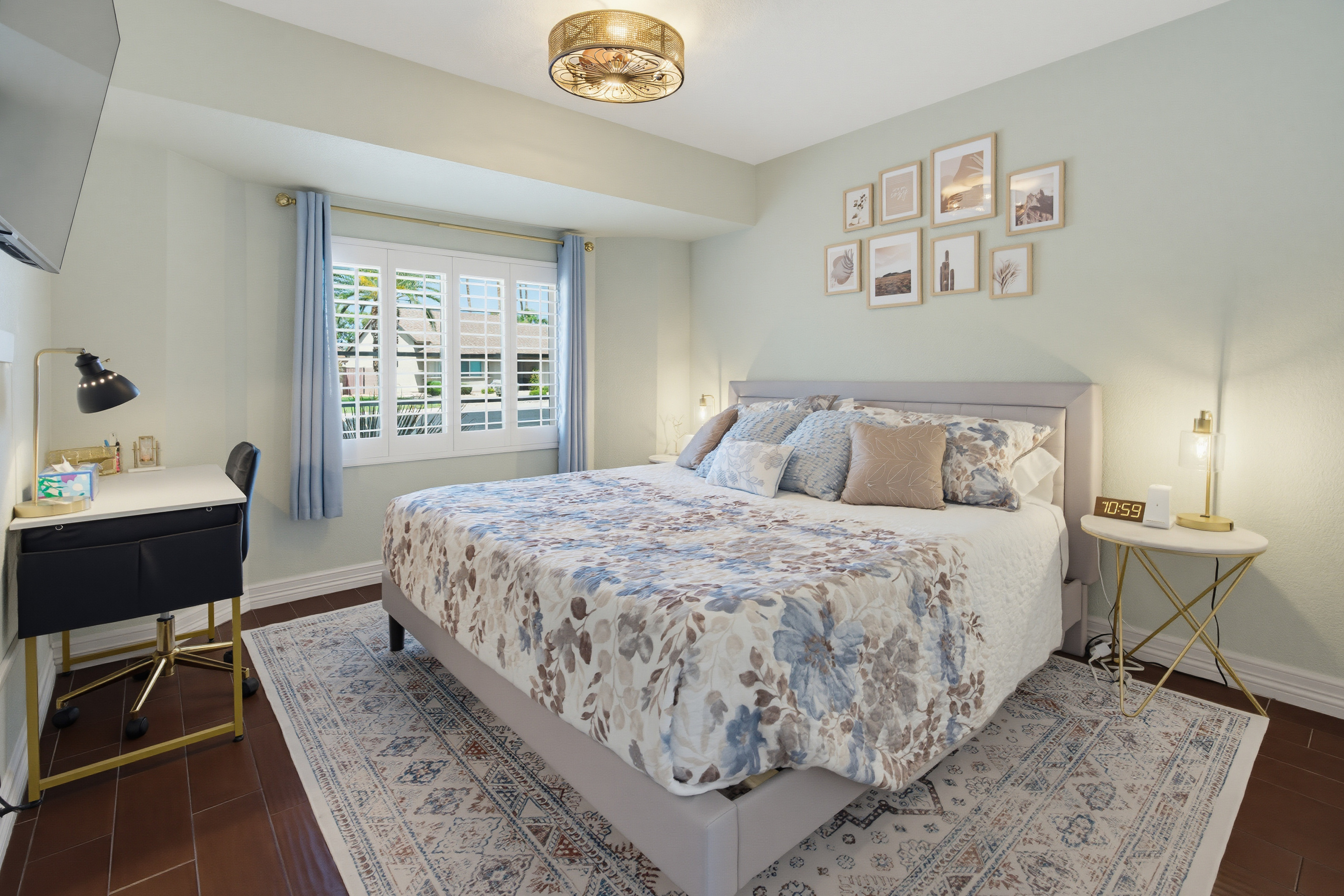 king bed