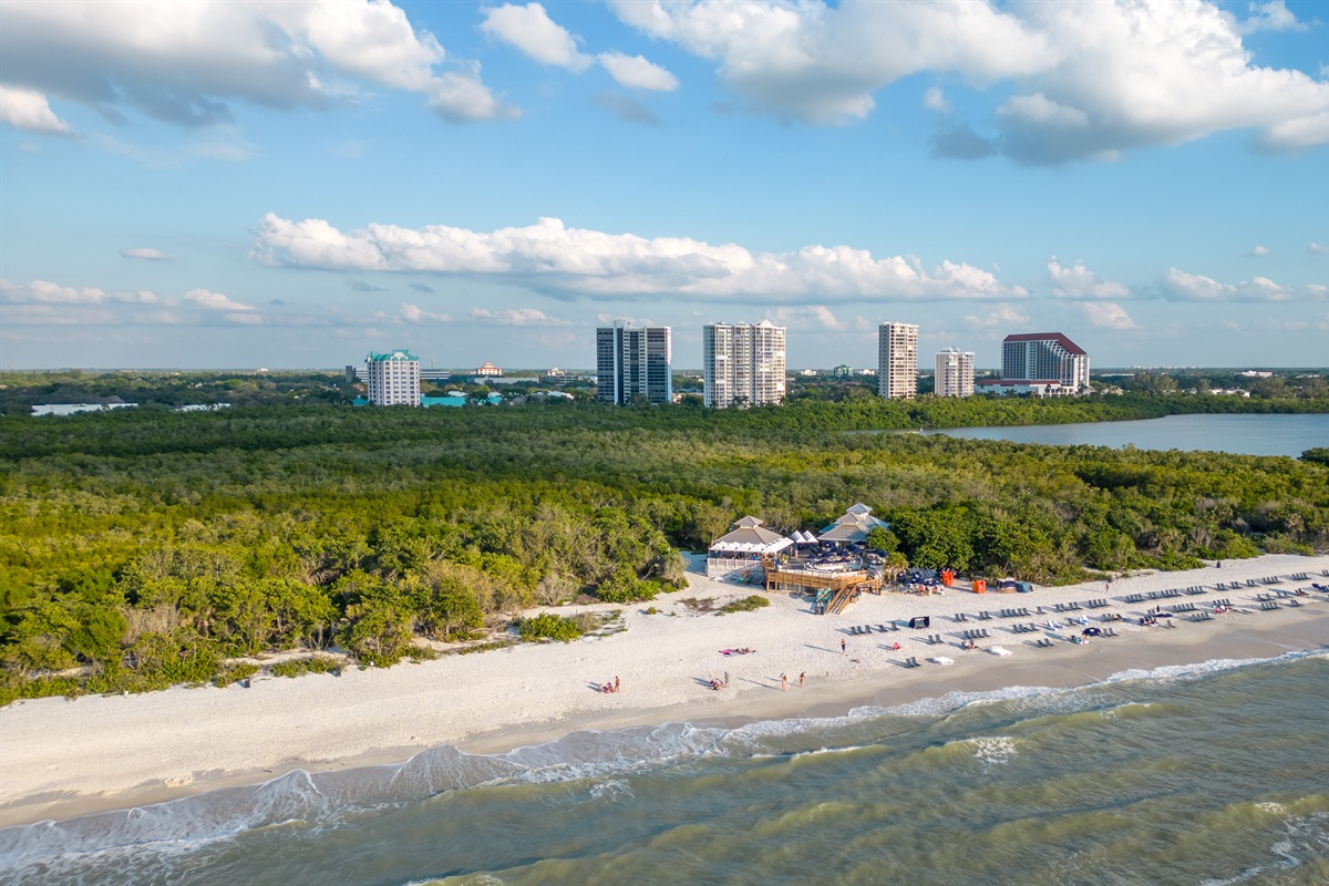 White sand beaches on the gulf shore