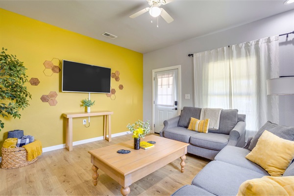 The Hive · 3BR Near Downtown and Tarleton State