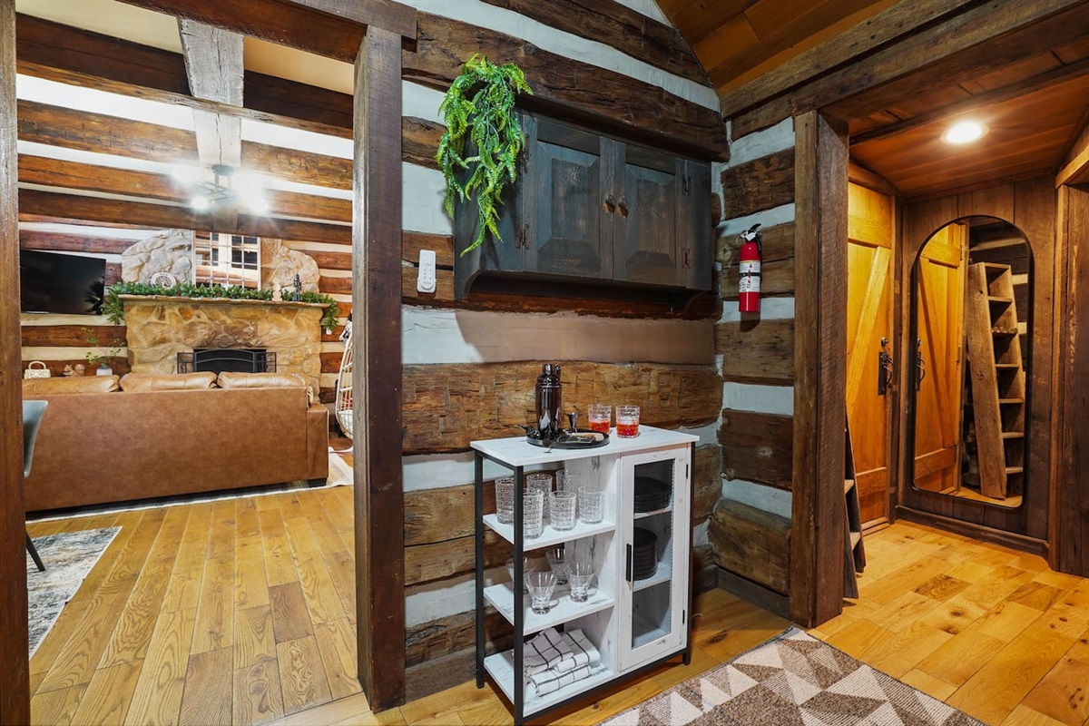 Floor-length mirror outside the bathroom - an ideal spot for a selfie moment
