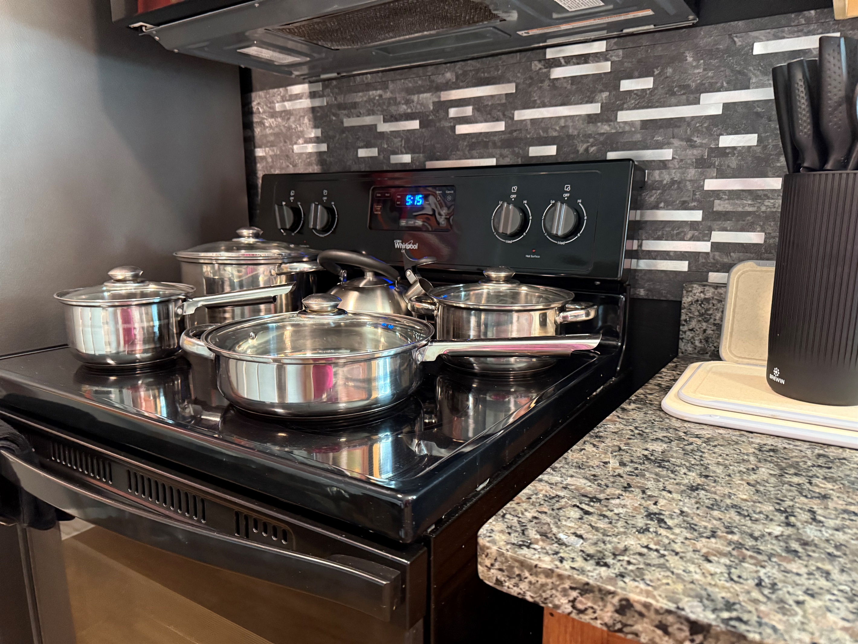 prepare gourmet family meals in your very own kitchen !