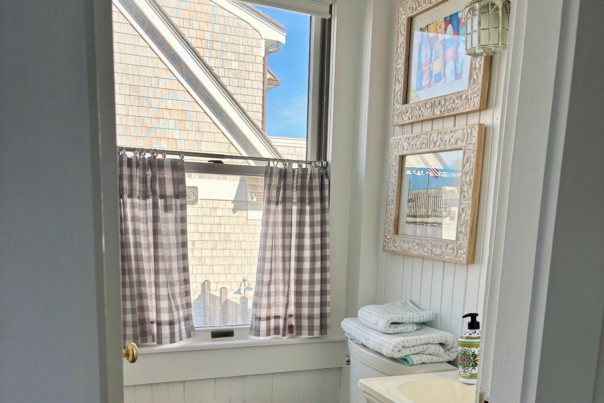 Enjoy your own half bath in ‘The Snug’ bedroom for extra convenience.