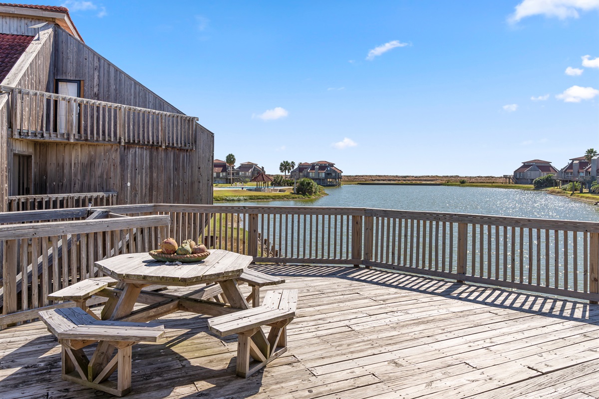 upper deck overlooking lagoon