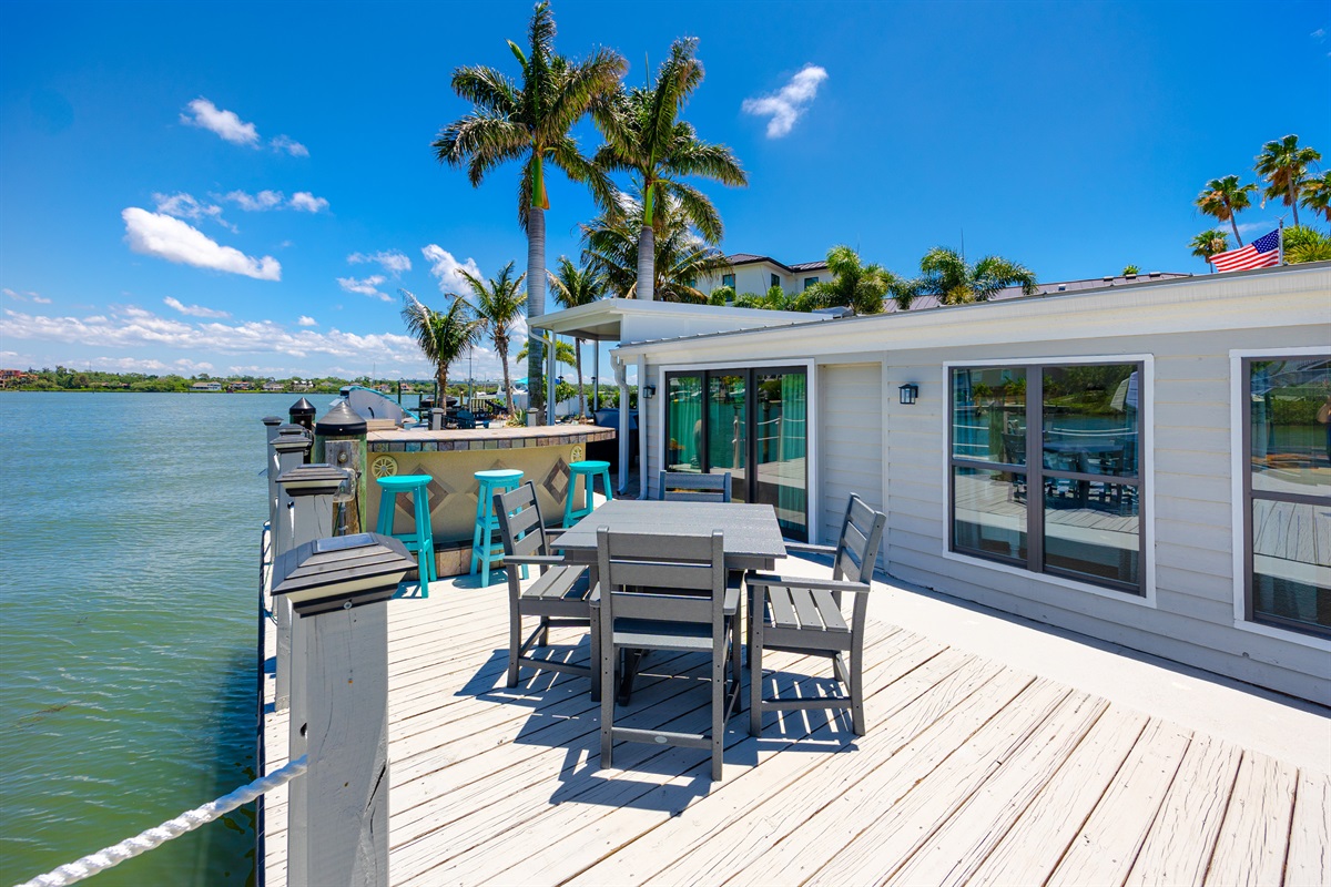 Outdoor dining area right on the water!