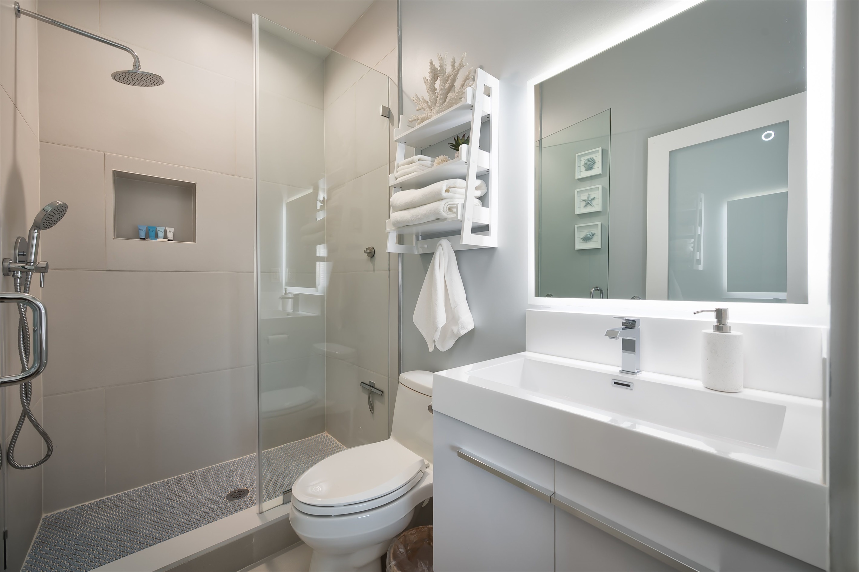 En suite bathroom