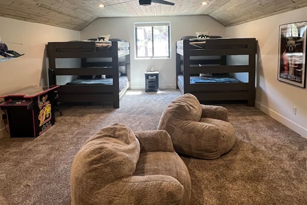 Queen-over-queen bunks