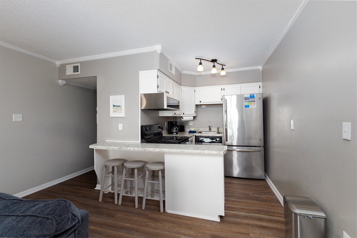 Bar area and entrance to the kitchen