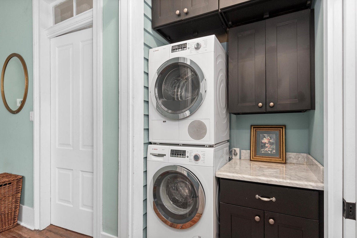 cb0c314a6b1d423398995faa5751a84b Large | Beachhouse | Texas | TX | Vacation Homes | Galveston | Crystal Beach | Kokomo | Breezy Days | Beachfront Elegance | Sunrise Serenity | Southern Sands Property Management, LLC