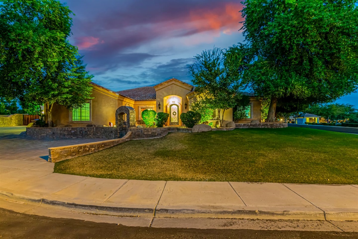 Luxurious 5 Bed; Desert Oasis w/ Pool! — Desert Paradise Retreat | Luxe 5BR w/ Pool in Mesa, Mesa, Arizona — photo 3