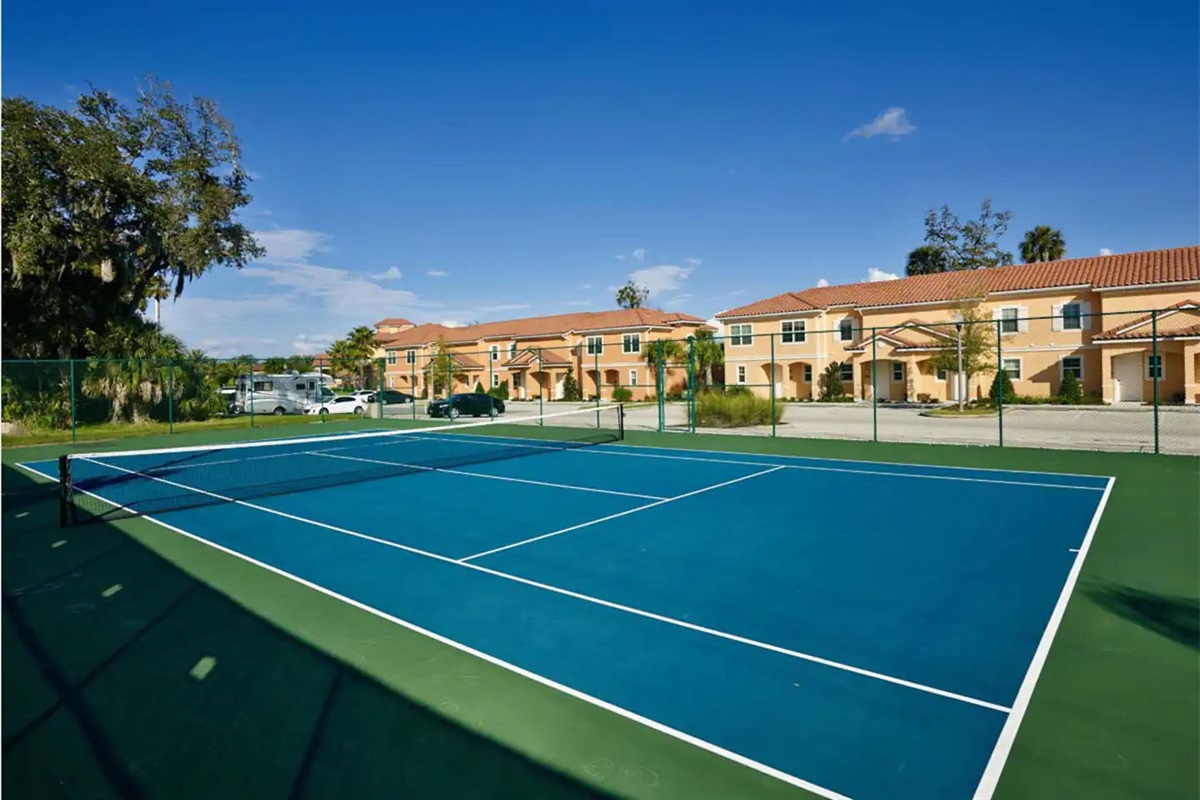 Resort tennis court
