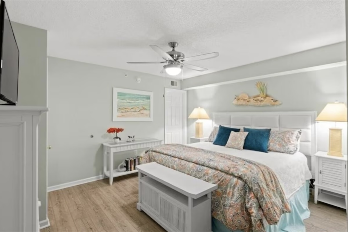 Bedroom 2 - king bed