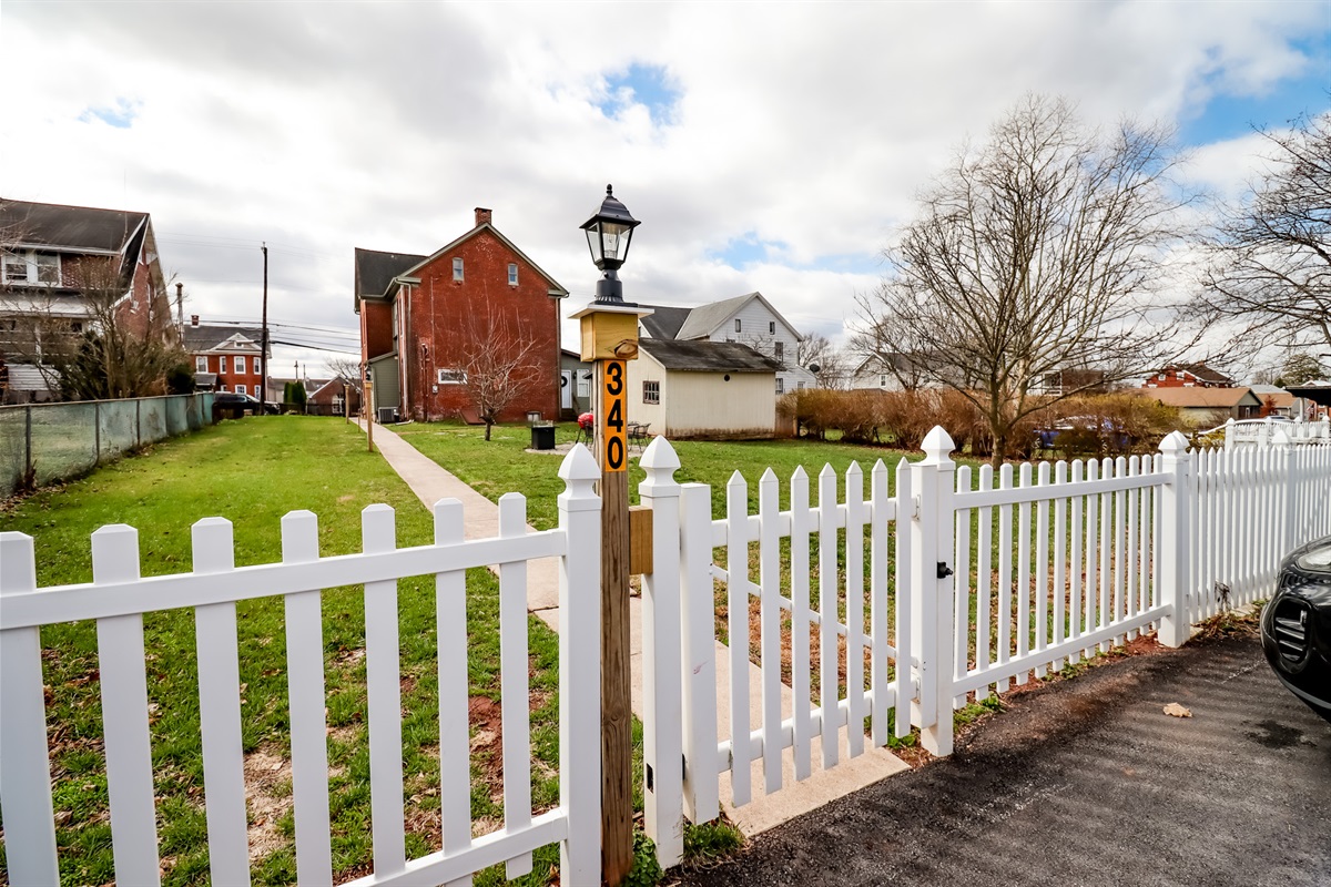Spacious 4-bedroom home just 10 minutes from historic Gettysburg.