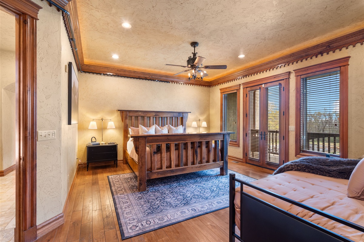 Master King bedroom