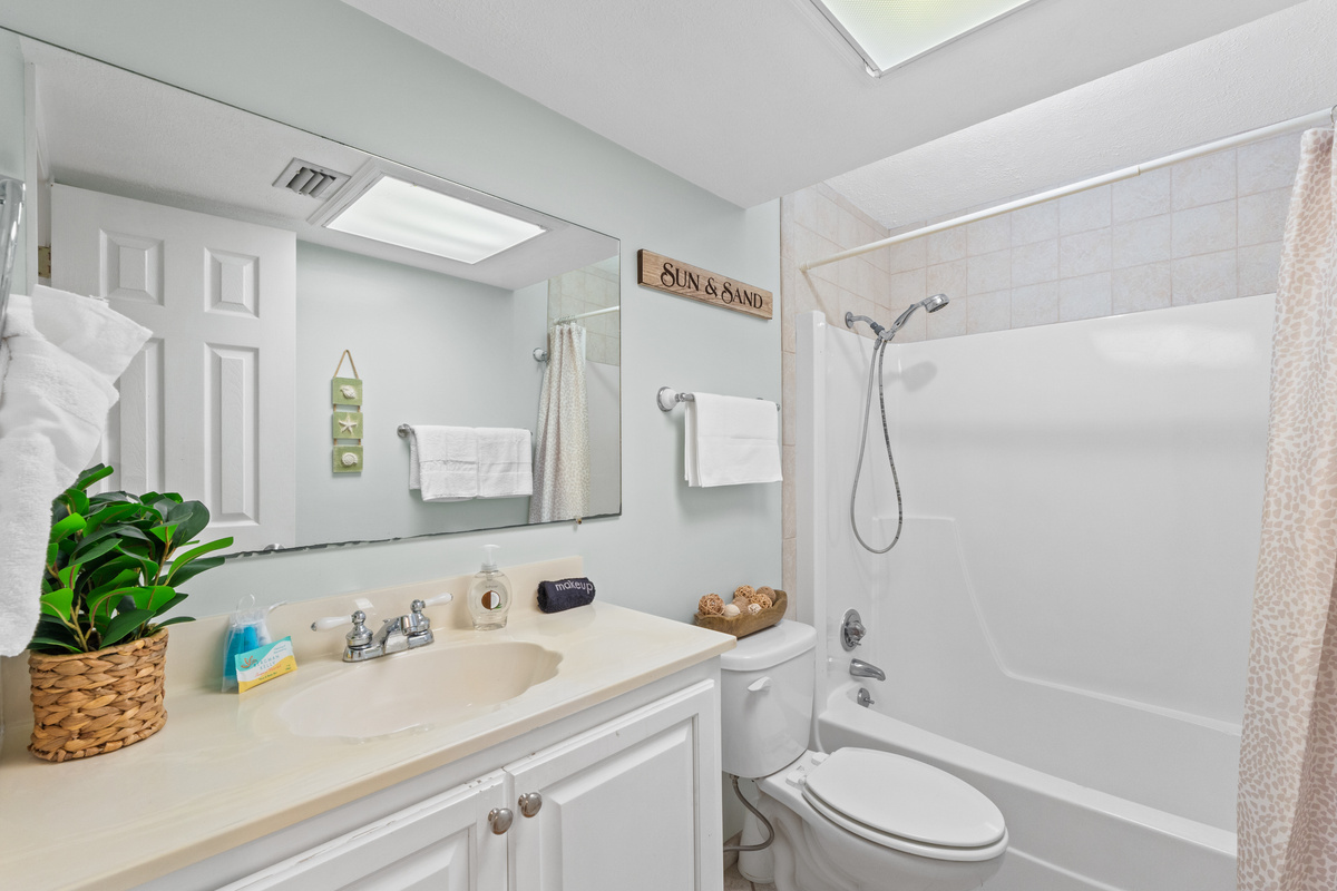 Bathroom 3 with Combination Tub/Shower