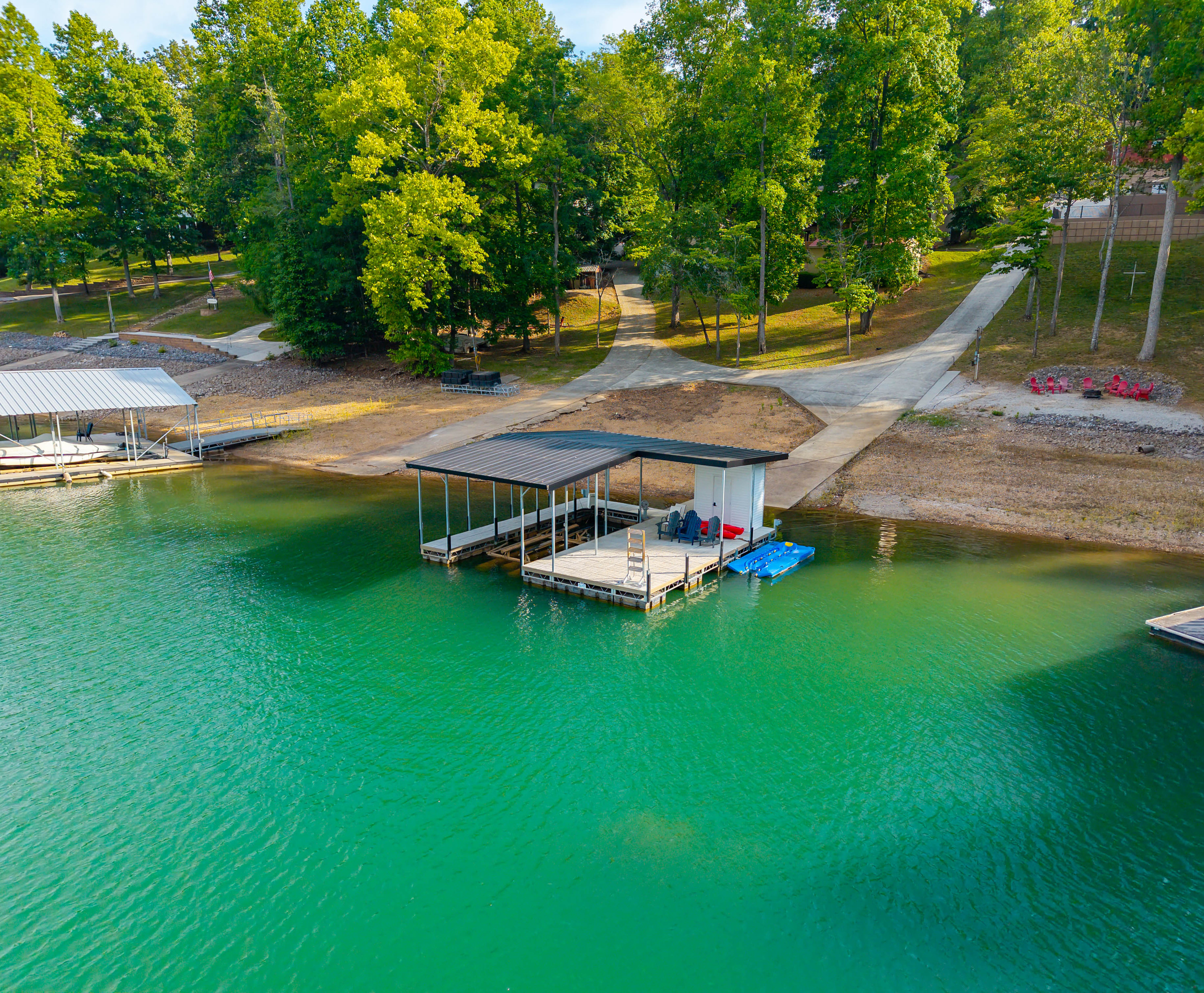 Easy access to the dock