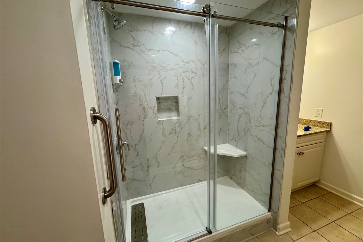 New Walkin in shower