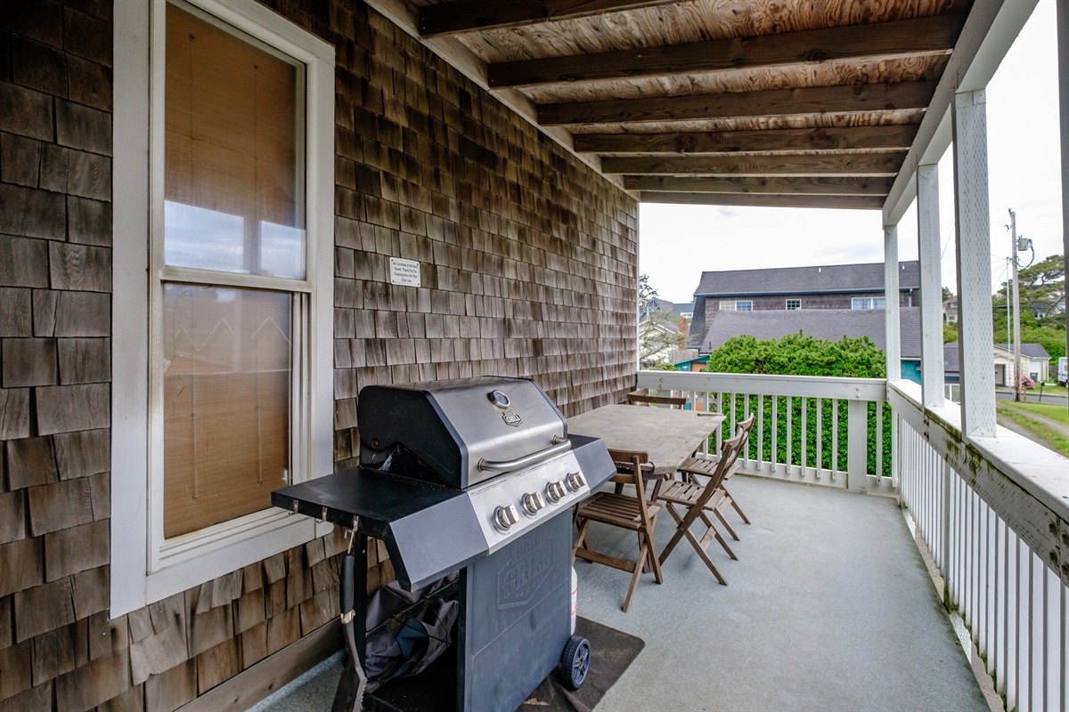 Dining patio with new grill and dining table