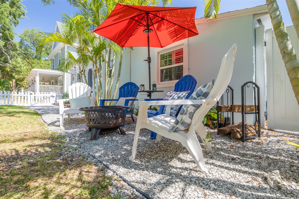 Front sitting area with firepit