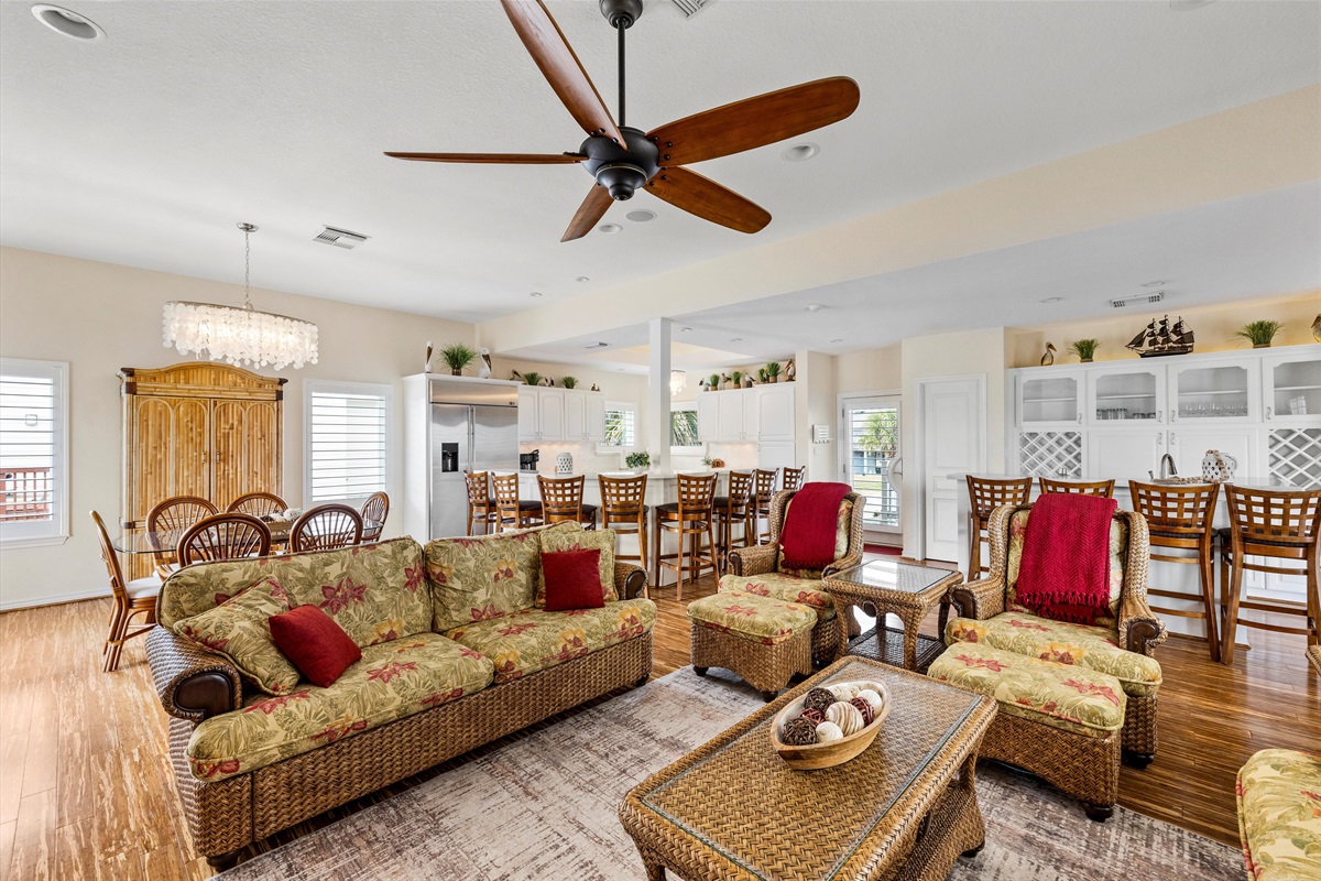 “Plenty of room to hang out and unwind.”