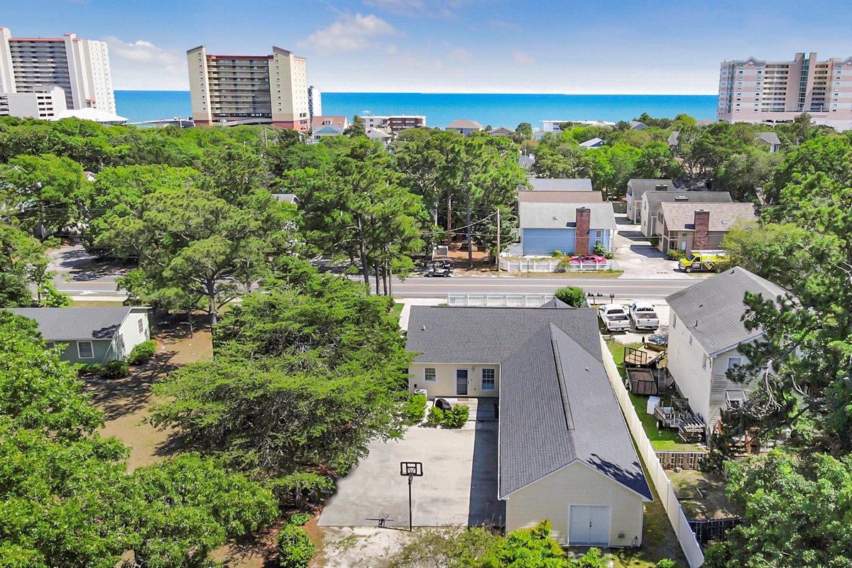 3 Blocks to Beach
