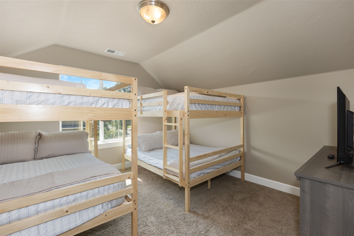 Extra sleeping space to host everyone comfortably.