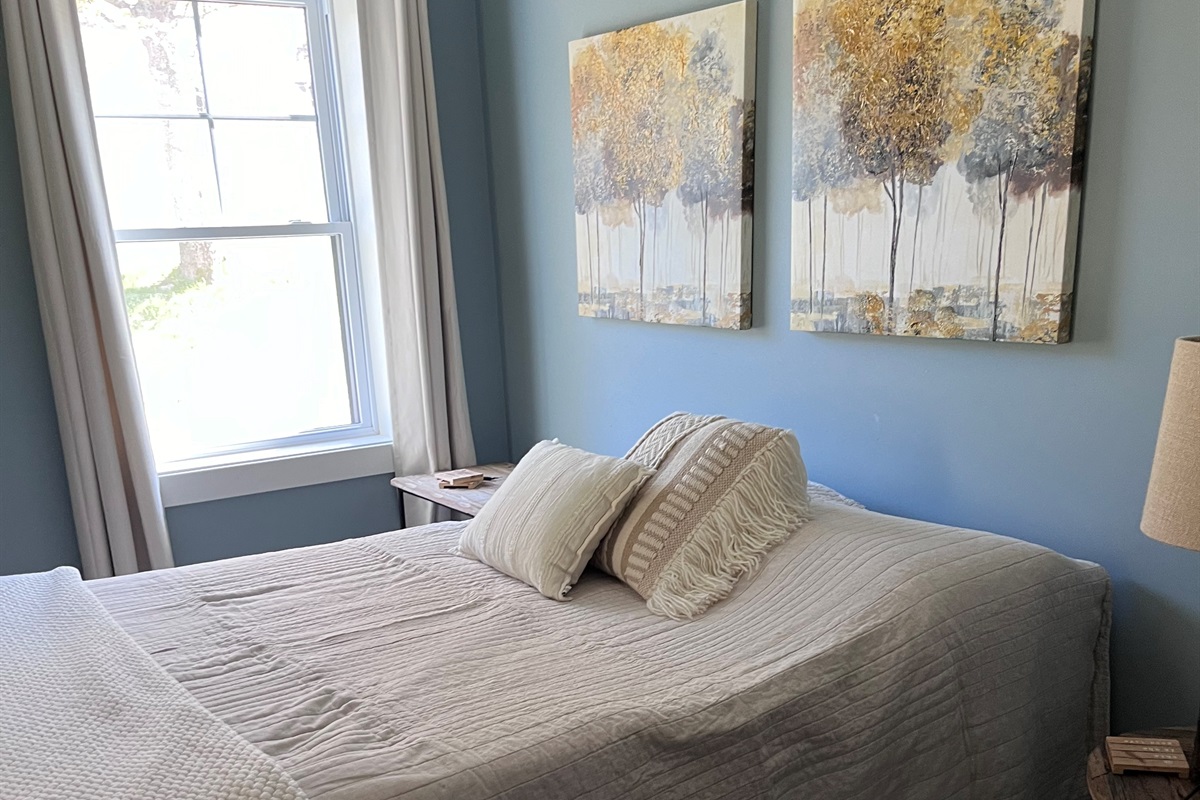 Main Floor Bedroom Alt View QUEEN