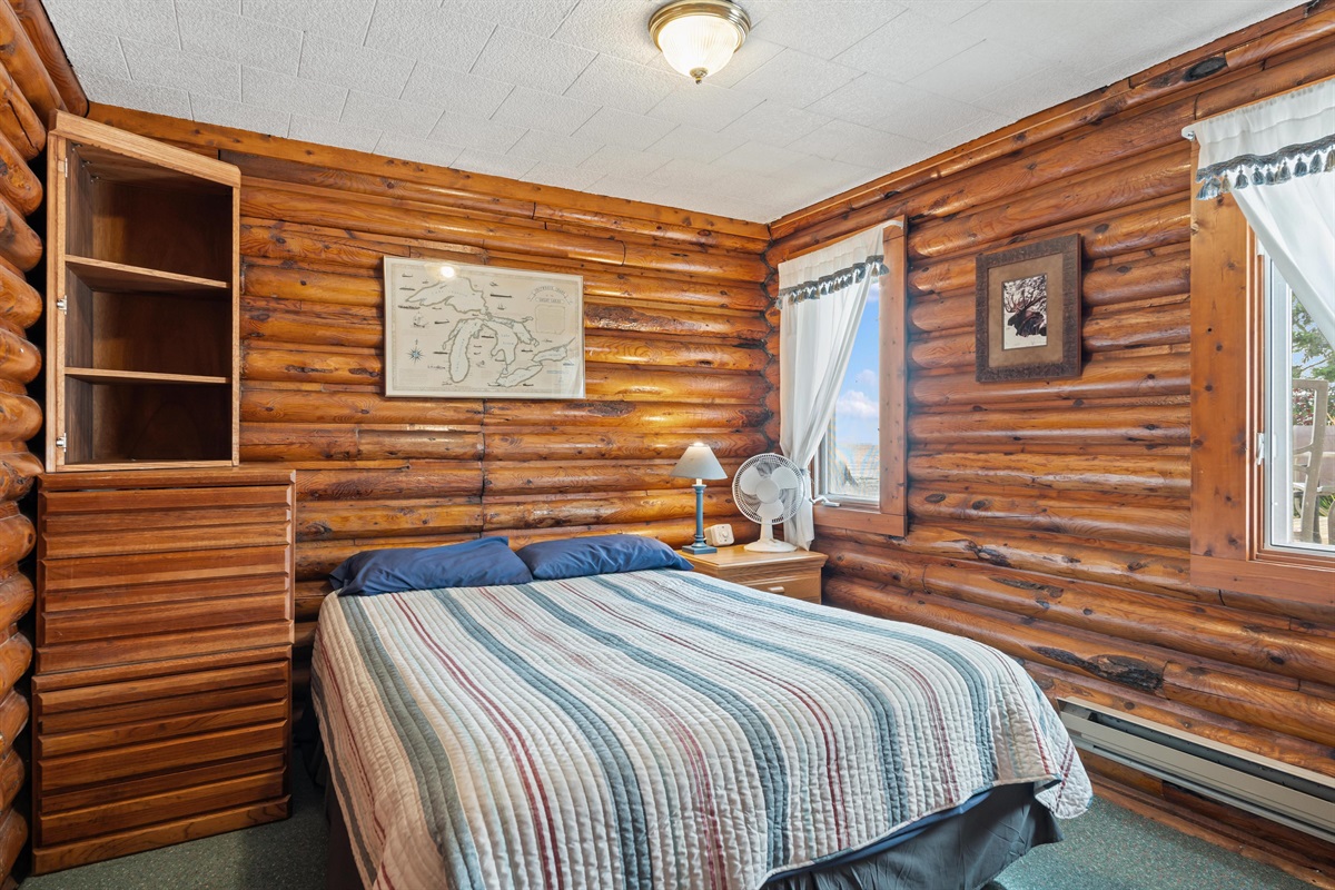 Lakeview Guest bedroom with queen sized bed
