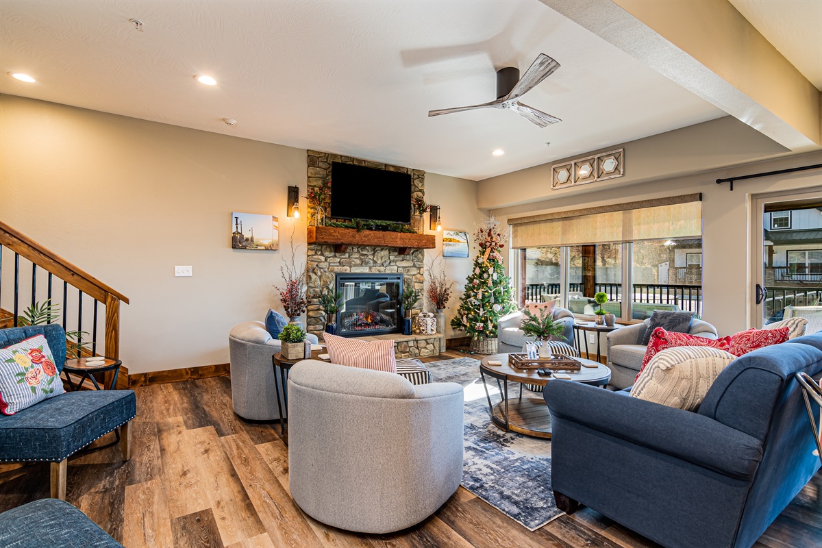 Lots of seating to accommodate large groups!