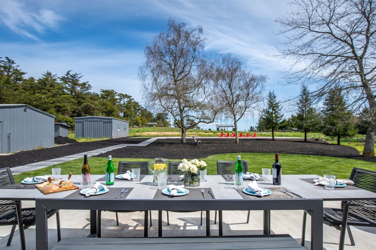 Alfresco elegance: Dining for 8 with stunning outdoor views.