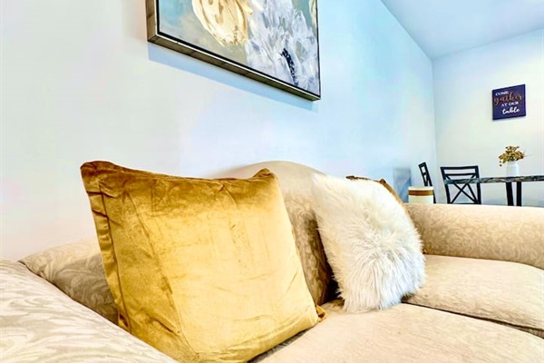 Tastefully decorated and ready for you to enjoy!