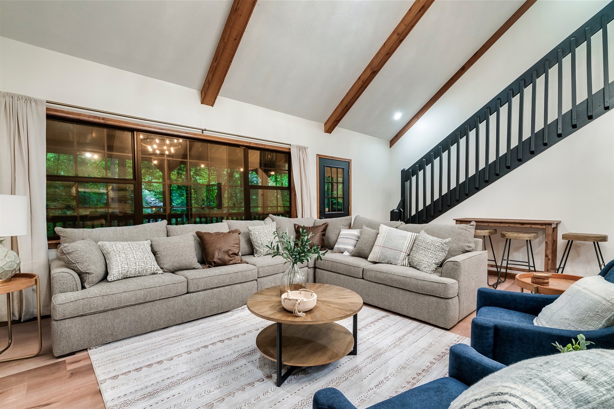 Living area has space for your entire group