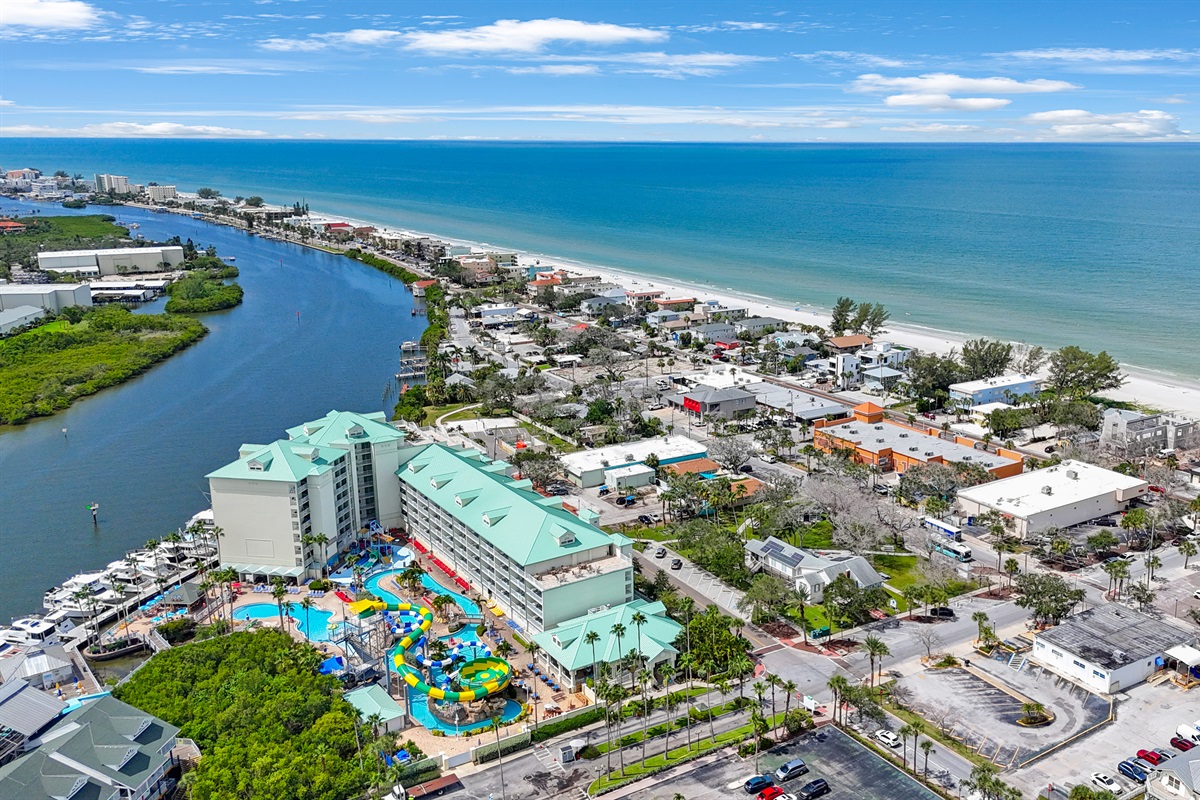 3 to 5 minute walk to Indian Rocks Beach!