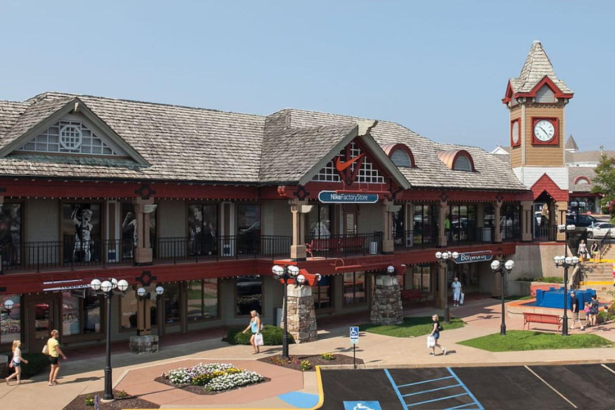  Premium outlet malls in Osage Beach