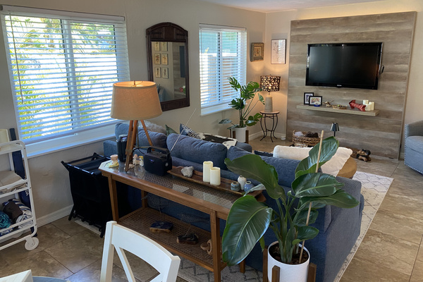 Living Room: Watch streaming movies