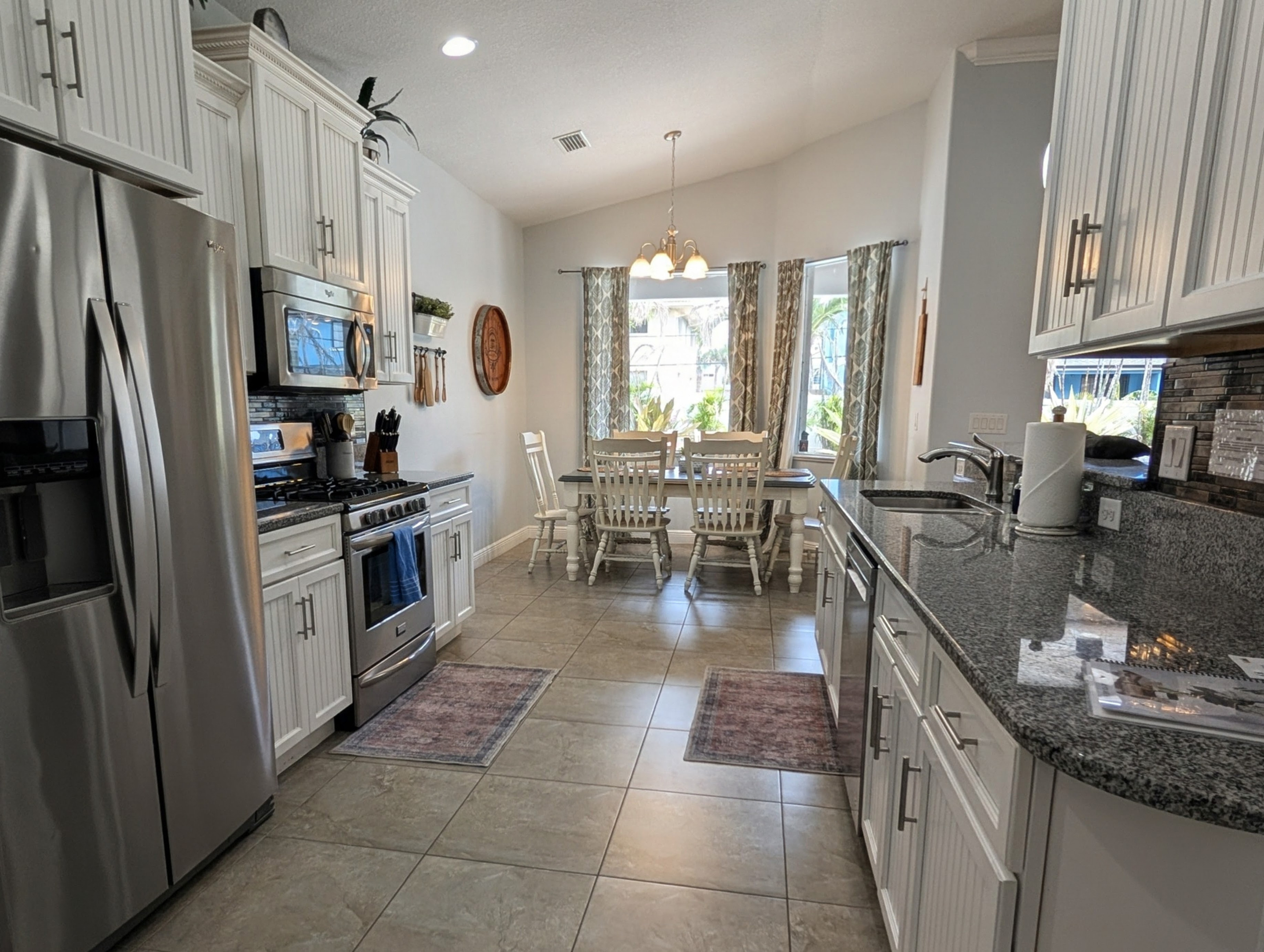 Kitchen/Dining