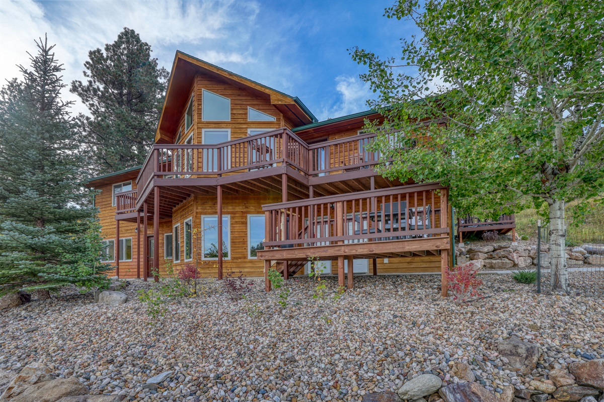Front of Thunder Ridge