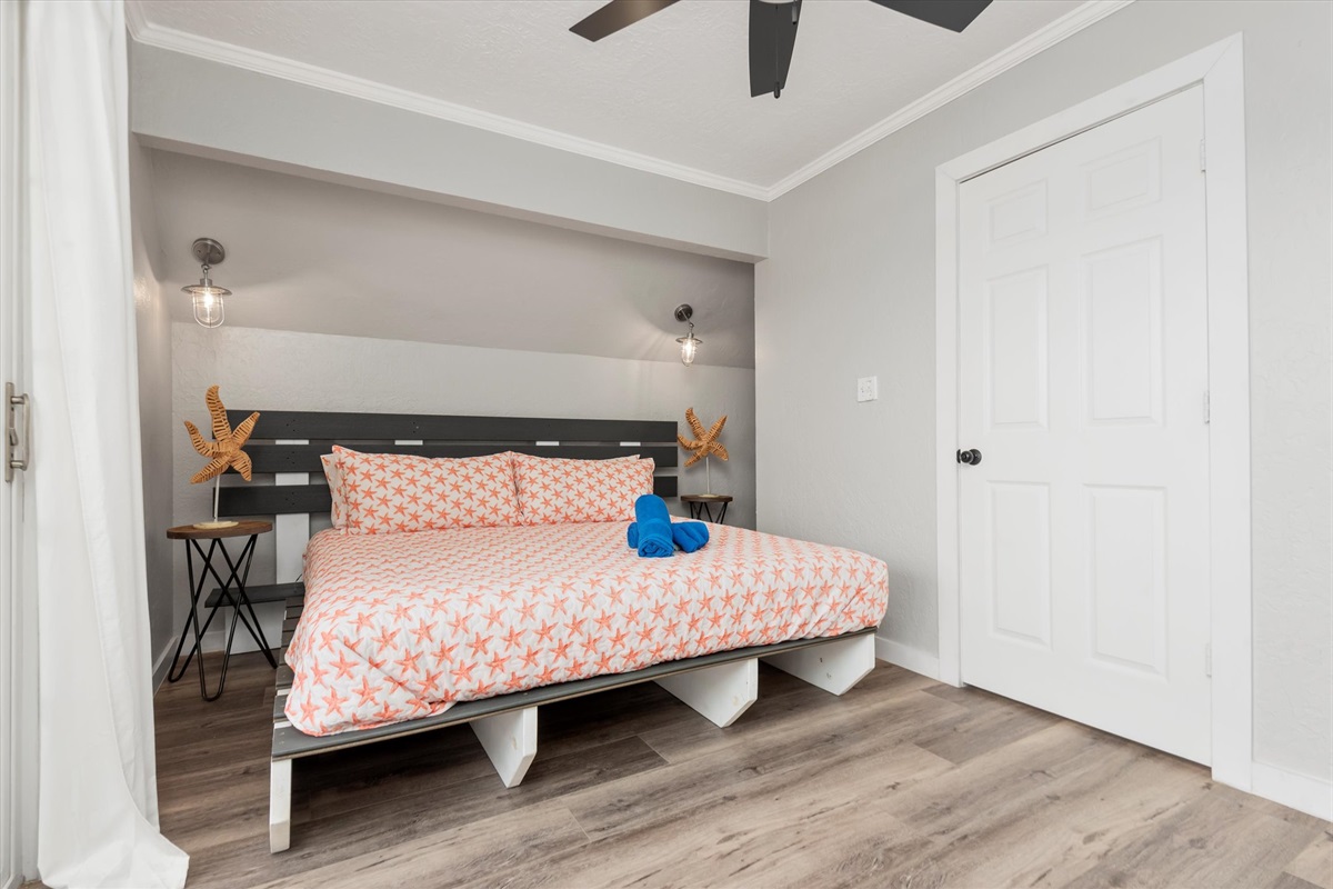 cc332bf1f009415a99908f2d86c69605 Large | Beachhouse | Texas | TX | Vacation Homes | Galveston | Crystal Beach | Kokomo | Breezy Days | Beachfront Elegance | Sunrise Serenity | Southern Sands Property Management, LLC