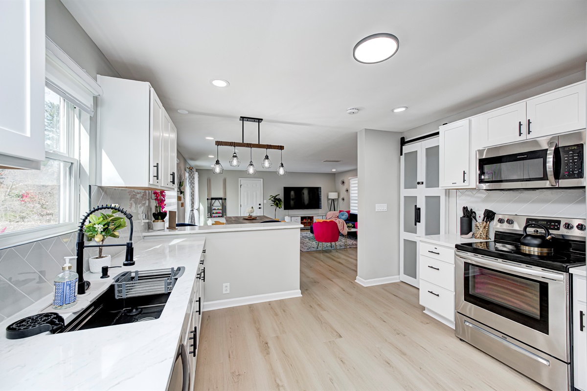 Modern appliances, sharp design, and everything you need to prep meals together