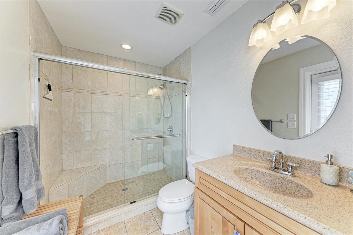 Full Ensuite Bathroom