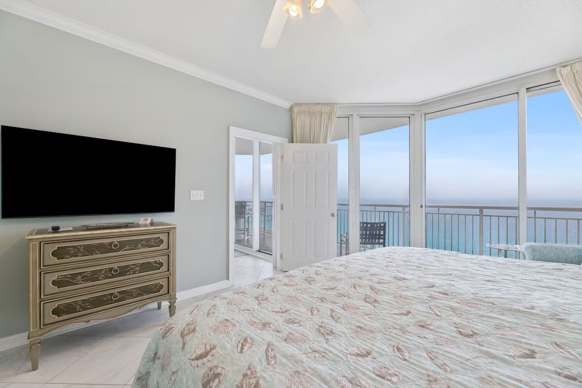 Primary En-Suite with Incredible View