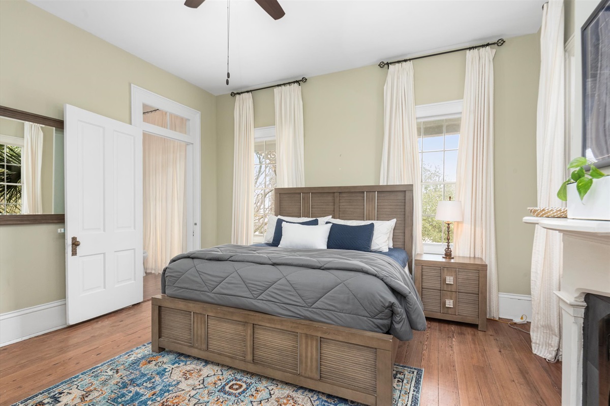 cc7be179d51a45f69434b8a94508693e Large | Beachhouse | Texas | TX | Vacation Homes | Galveston | Crystal Beach | Kokomo | Breezy Days | Beachfront Elegance | Sunrise Serenity | Southern Sands Property Management, LLC